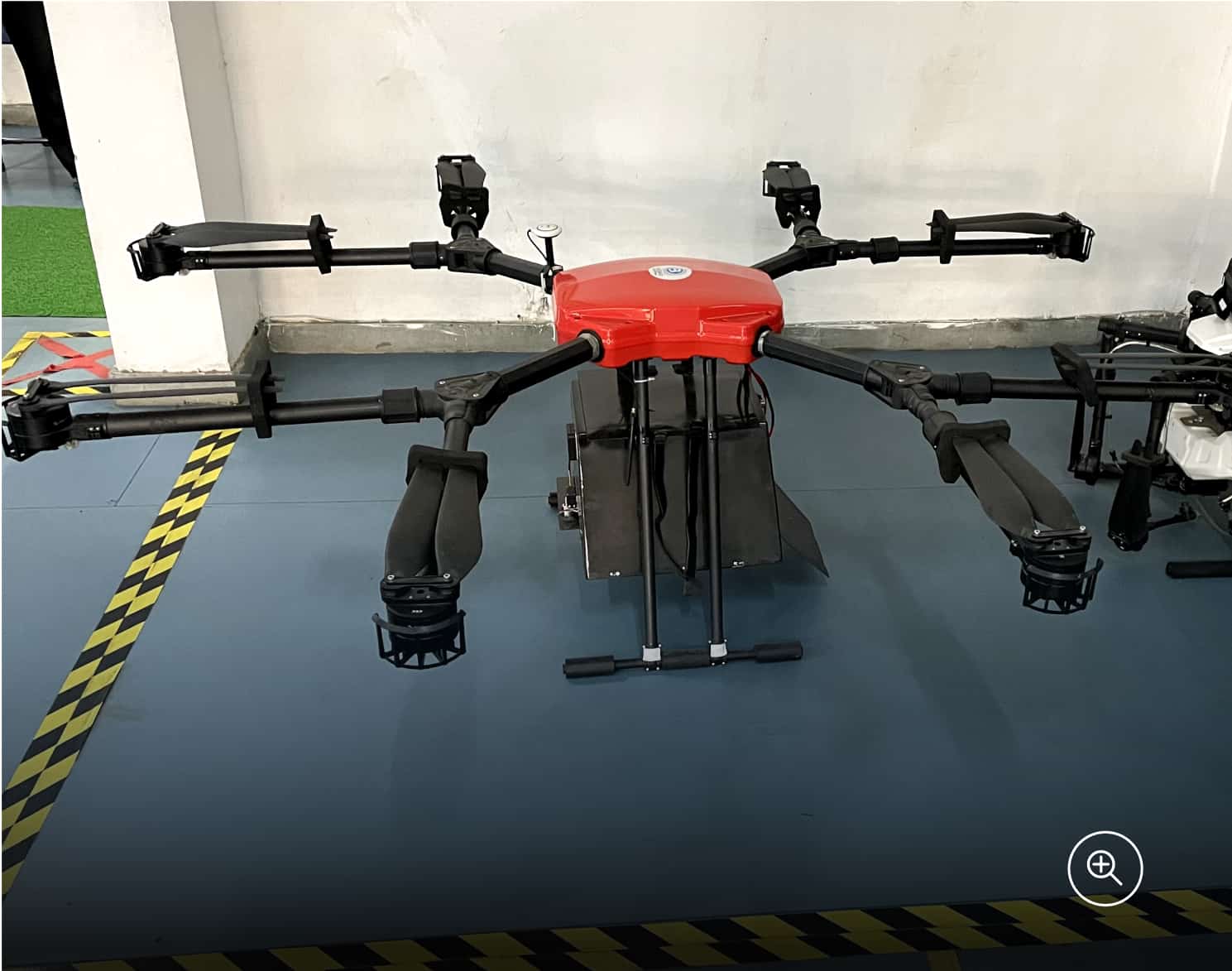 eqviv multicopter logistic drone