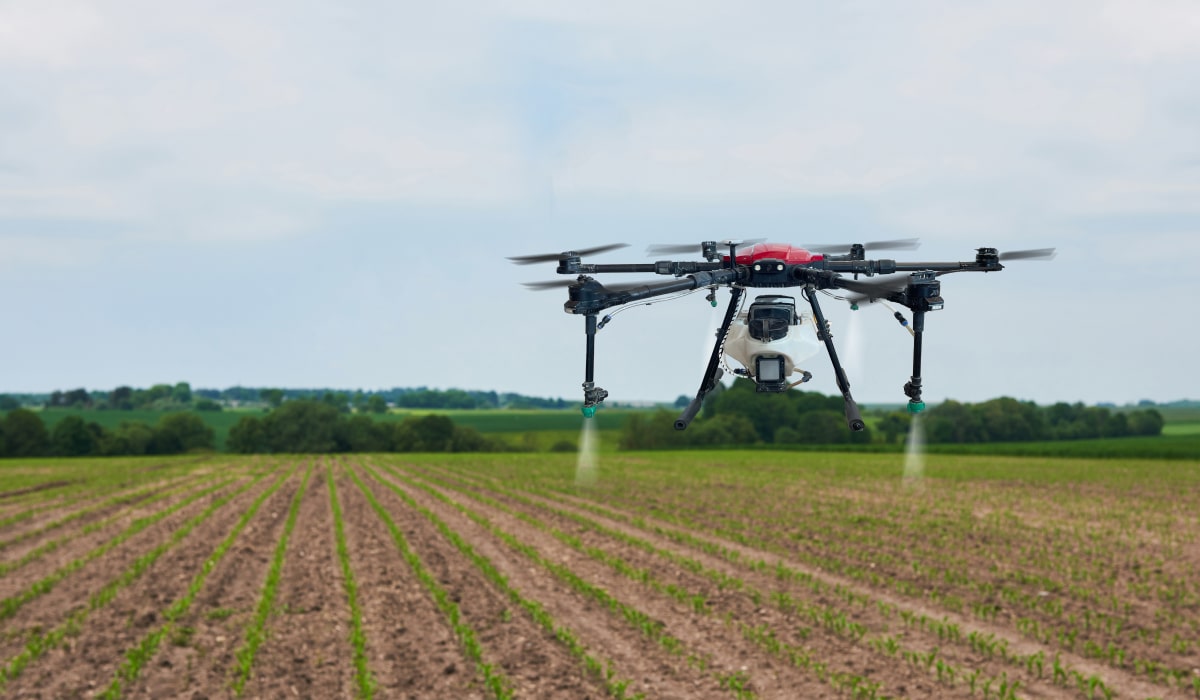 uses and benefits of drone technology in agriculture business